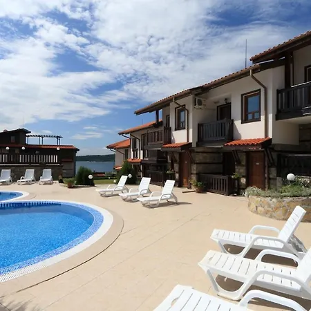 Pearl Apartments 2